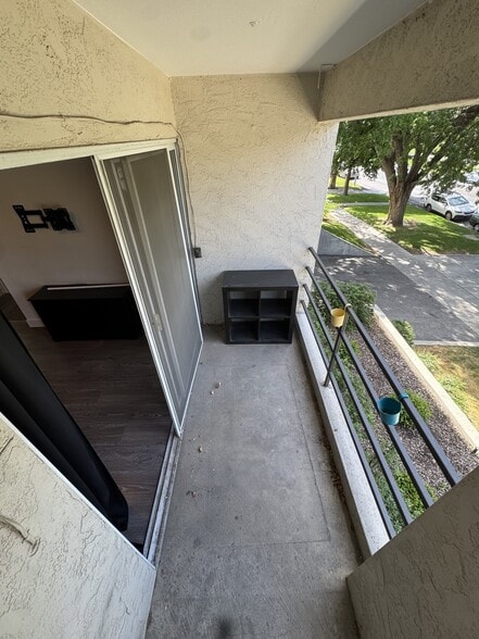 Building Photo - 110 S 800 E