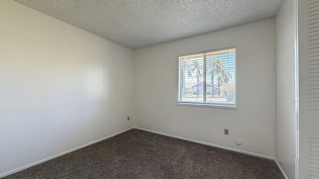Building Photo - 11231 Reddiford Ct