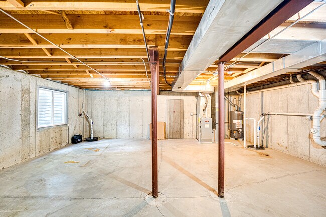 Building Photo - 3147 Saganashkee Ln