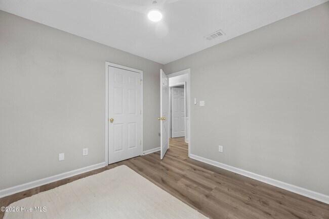 Building Photo - 429 Crow's Nest Ln