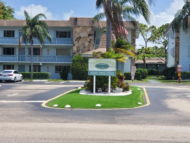 Building Photo - 2200 Springdale Blvd