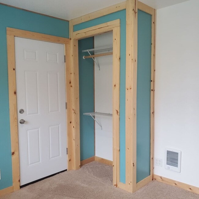 Building Photo - Awesome cabin for sale by owner or rent