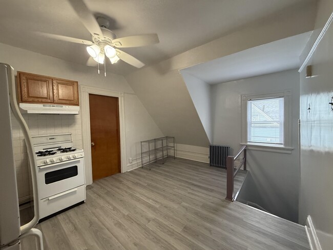 Building Photo - 347 Avenue C