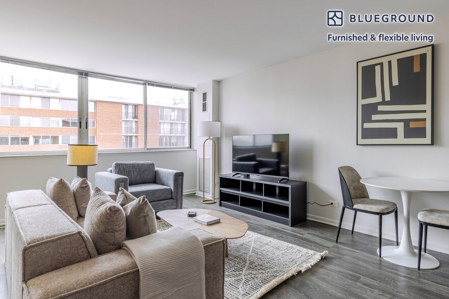 Building Photo - 903 S Ashland Ave