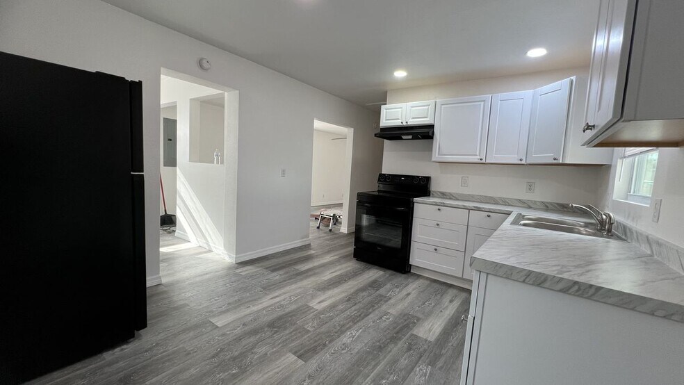 Building Photo - 1134 Co Rd 464