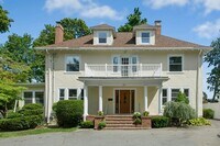 Building Photo - 231 Lagrange St