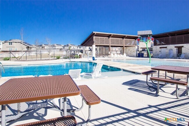 Building Photo - 1915 Chiffchaff