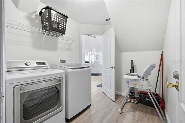 Building Photo - 437 Grand Reserve Dr