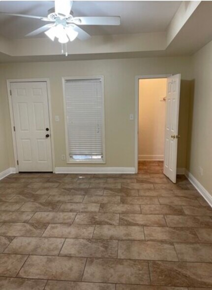 Building Photo - 101 Westchase Dr