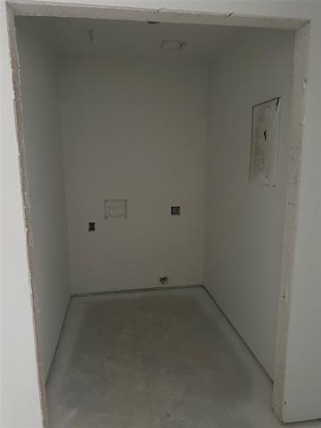Building Photo - 211 Davenport St