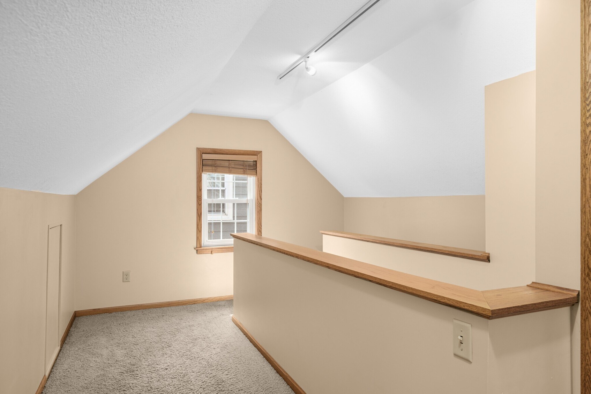 Building Photo - 2820 Idaho Ave S