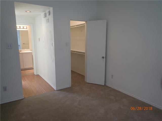 Building Photo - 2002 N Fitzhugh Ave