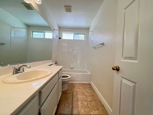 Building Photo - Beautiful and well-maintained two-story home in summerlin