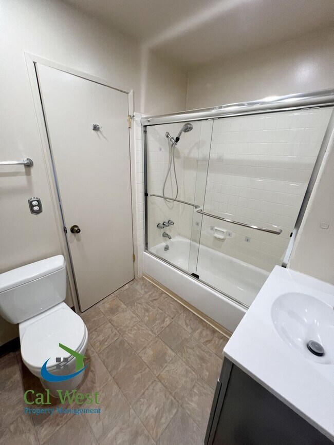 Building Photo - $4,495.00 Almaden 3BD/2.5BA Townhome in the Copperwood Community