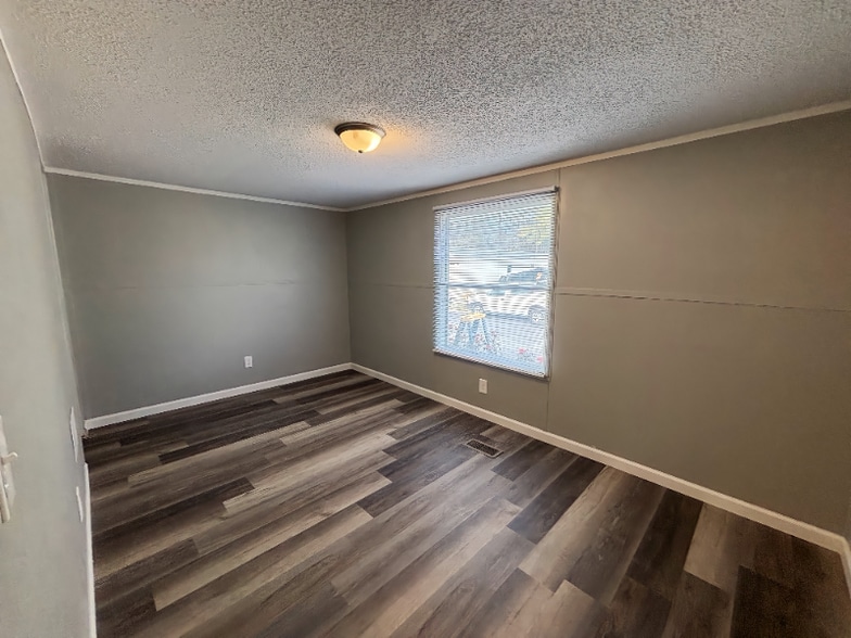 Building Photo - 434 Timber Ridge Ln