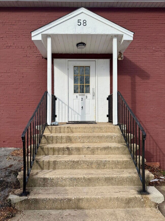 Building Photo - 58 N Front St