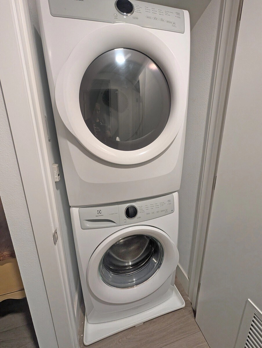 Building Photo - 1330 Federal Ave