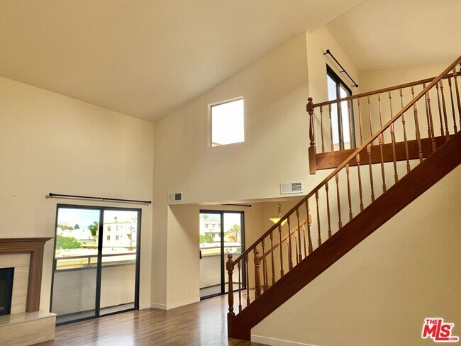 Building Photo - 12412 Texas Ave