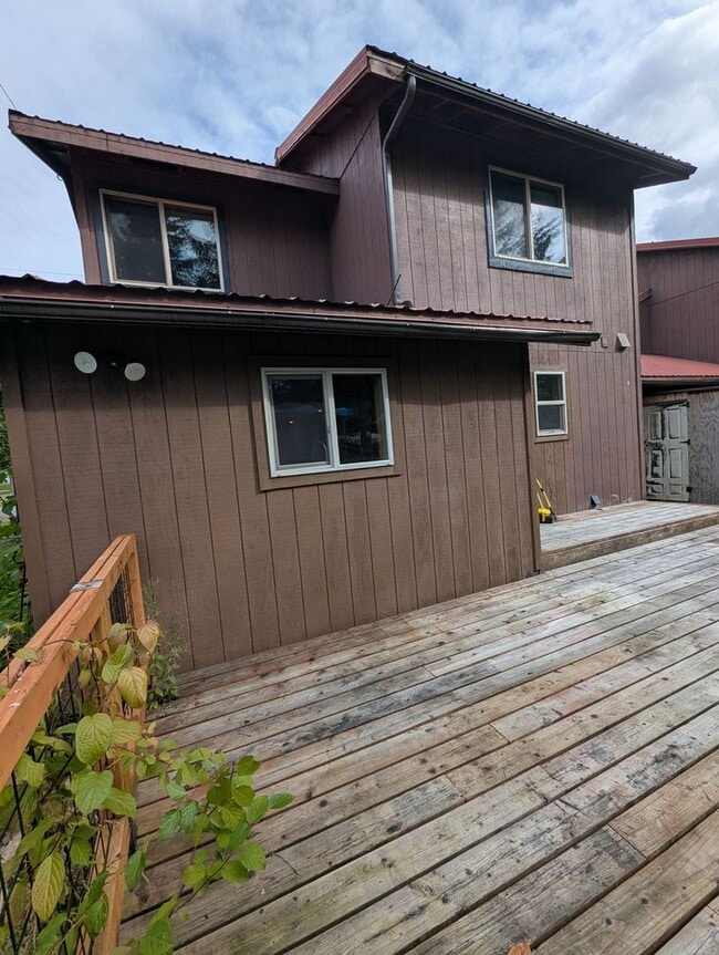 Building Photo - 8496 Thunder Mountain Rd
