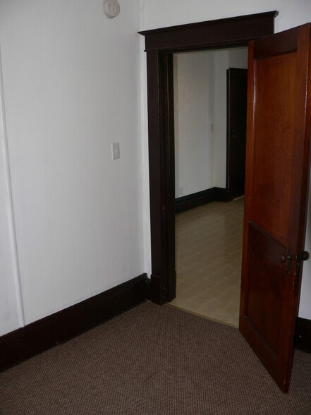 Small room possible bedroom - 2 S Rural St