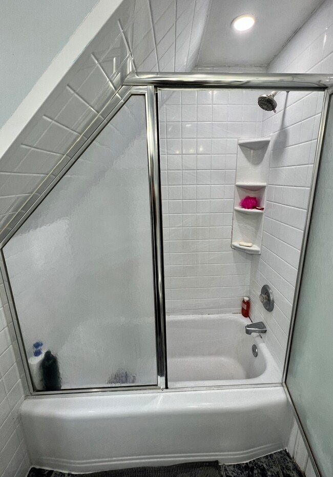 Bathroom - 1012 Main St