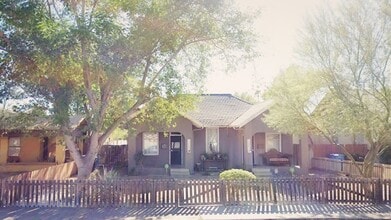 Building Photo - STUNNING HISTORIC HOME