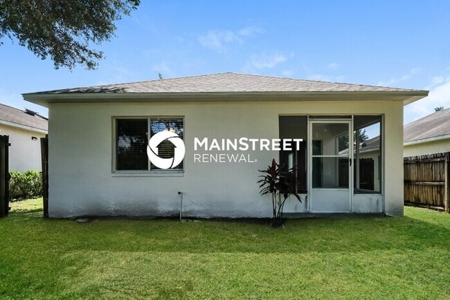 Building Photo - 3 Bedroom Pet-Friendly Home in PLANT CITY, FL with Main Street Renewal