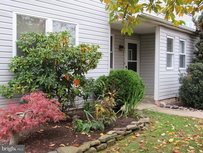 Primary Photo - 259 Shirley Dr