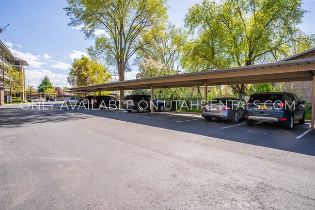 Building Photo - 1955 N 550 W