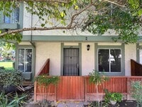 Building Photo - Remodeled and Clean 3 Bedroom 1.5 Bath Townhouse in South San Jose