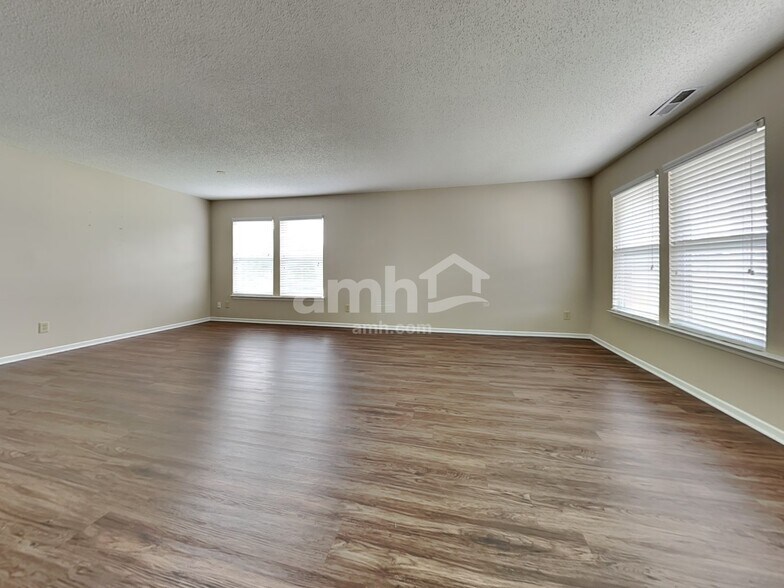 Building Photo - 10460 Buckshire Ln