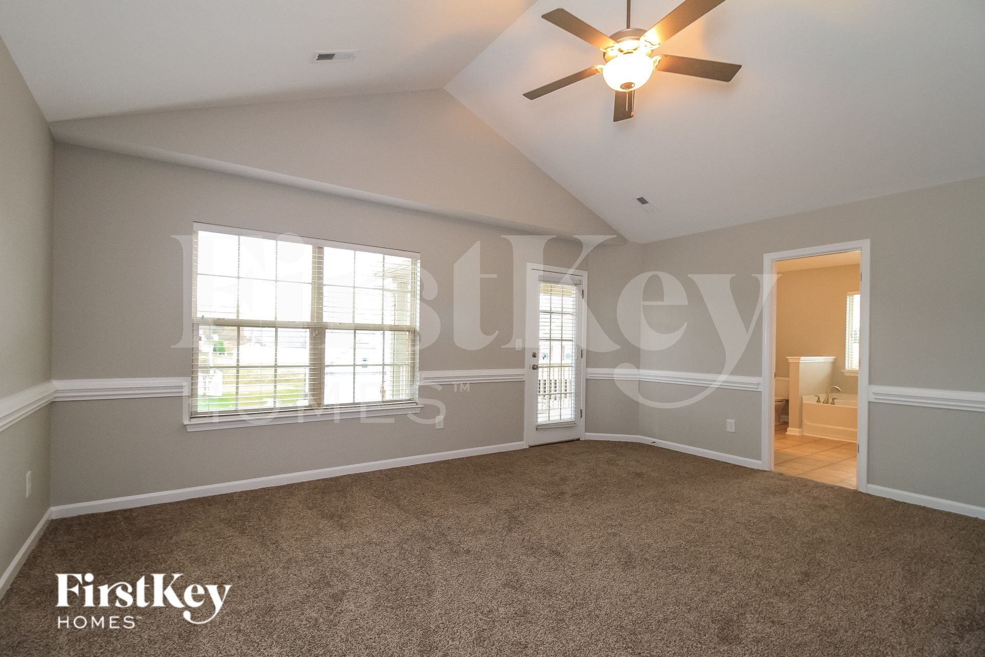 Building Photo - 111 Rosemont Ln