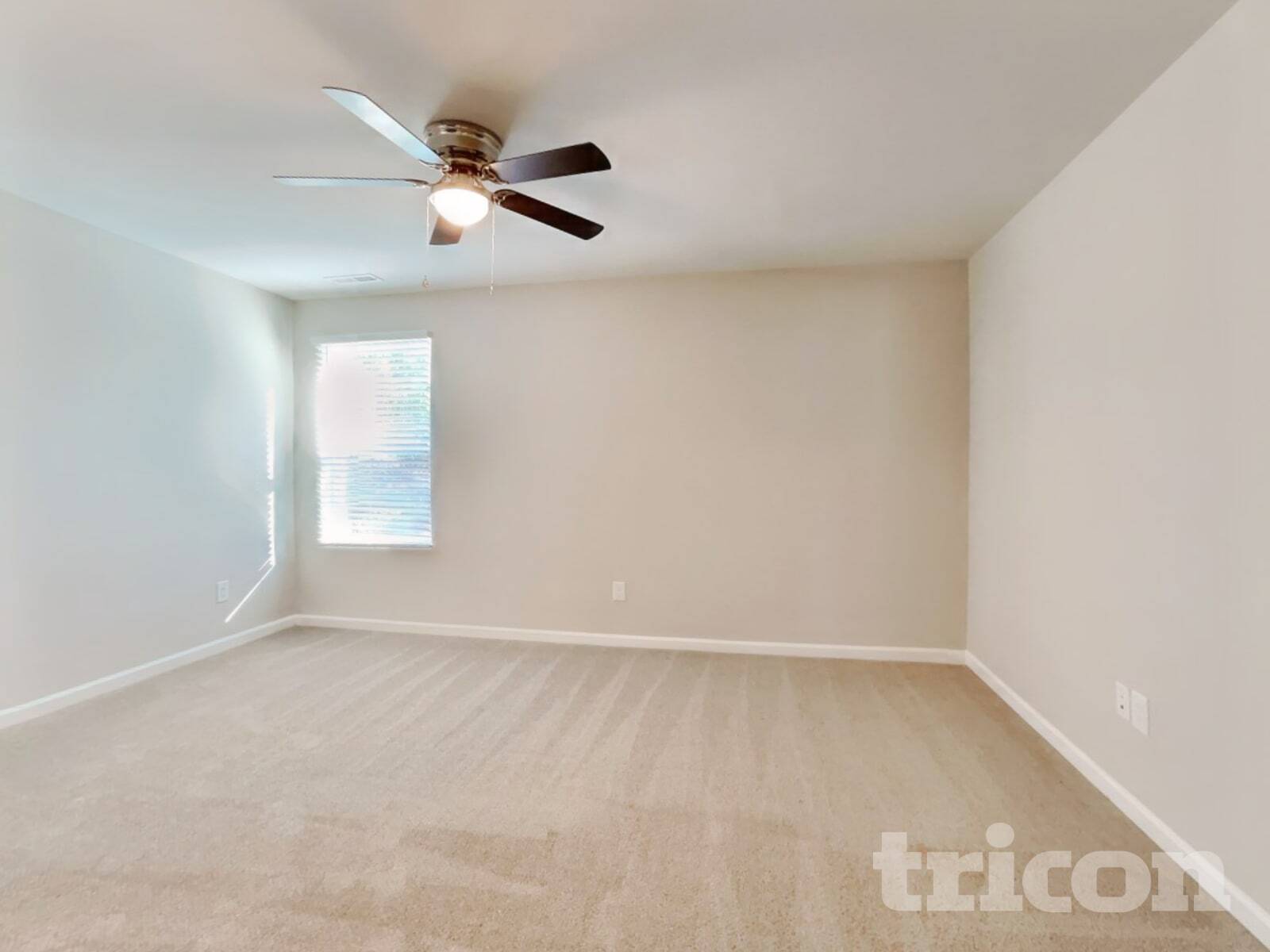 Building Photo - 226 Hallow Oak St