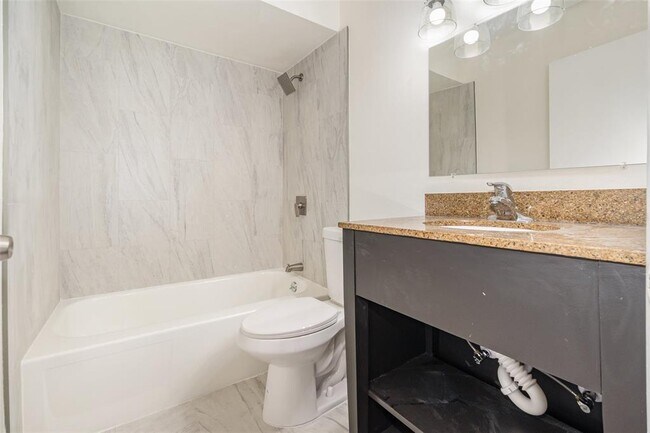 Building Photo - 1000 Lake of the Woods Blvd