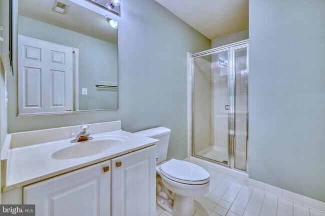 Building Photo - 5742 Governors Pond Cir