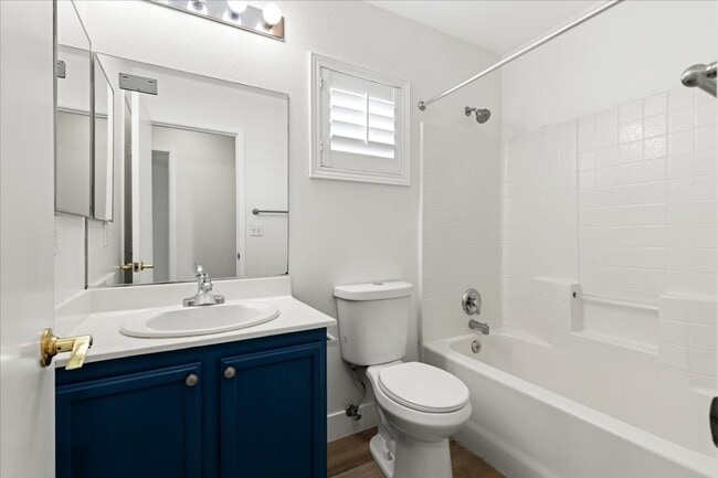 Building Photo - Fabulous Highly Upgraded Home!