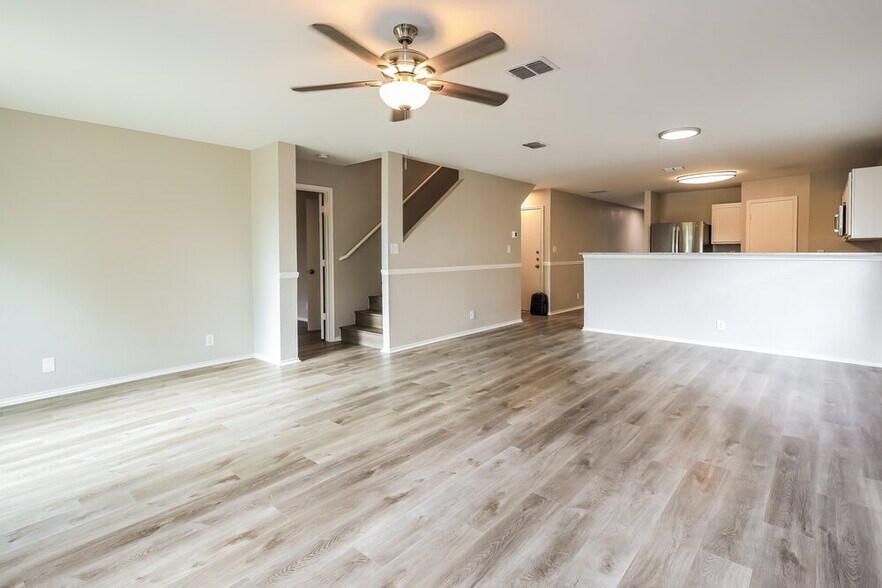 Building Photo - 2634 Gato Del Sol