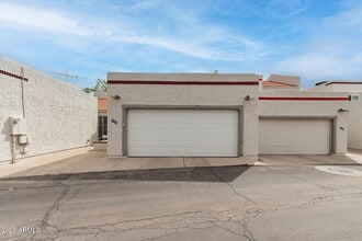 Building Photo - 4721 W Eva St