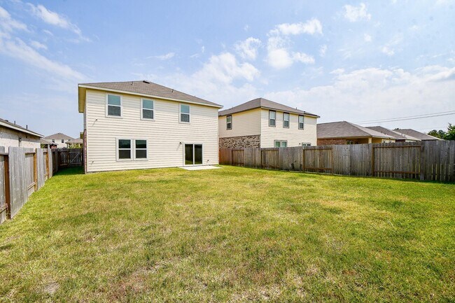 Building Photo - 13526 Kinsman Road
