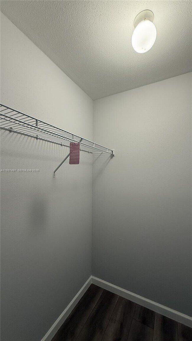 Building Photo - 2642 NW 33rd St