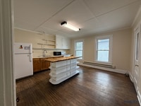 Building Photo - Pine St - 016