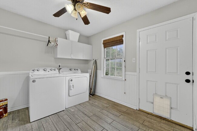 Building Photo - 118 Blue Heron Dr