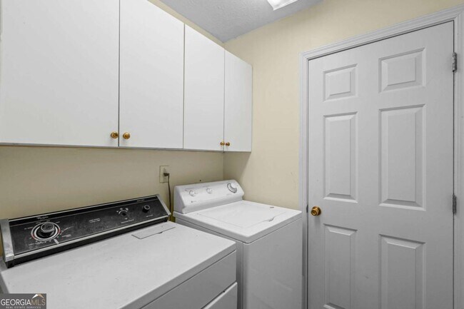 Building Photo - 2795 Avalon Meadows Ln