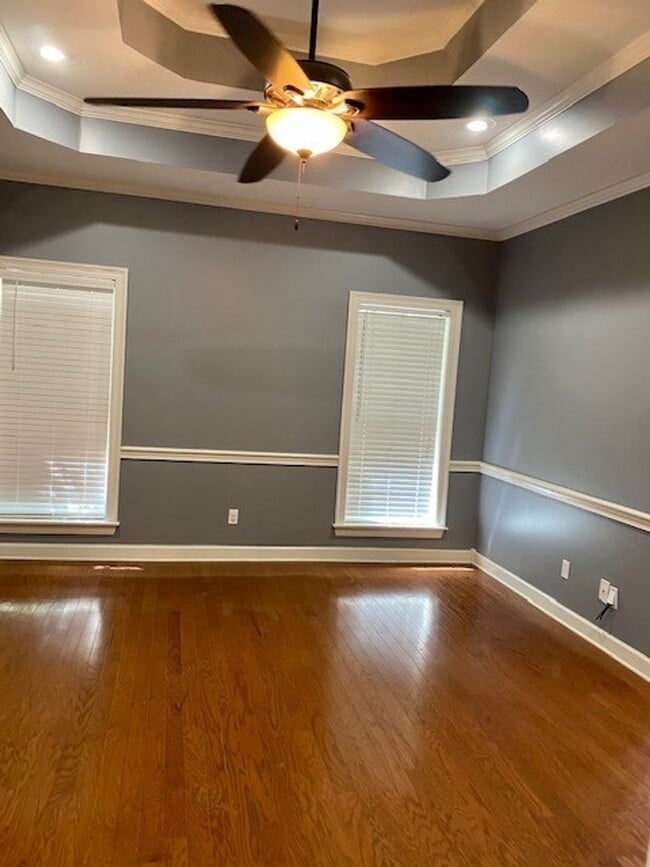 Building Photo - 627 Hampshire Dr