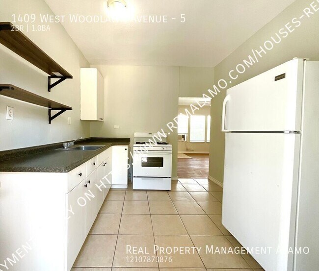 Building Photo - 1409 W Woodlawn Ave