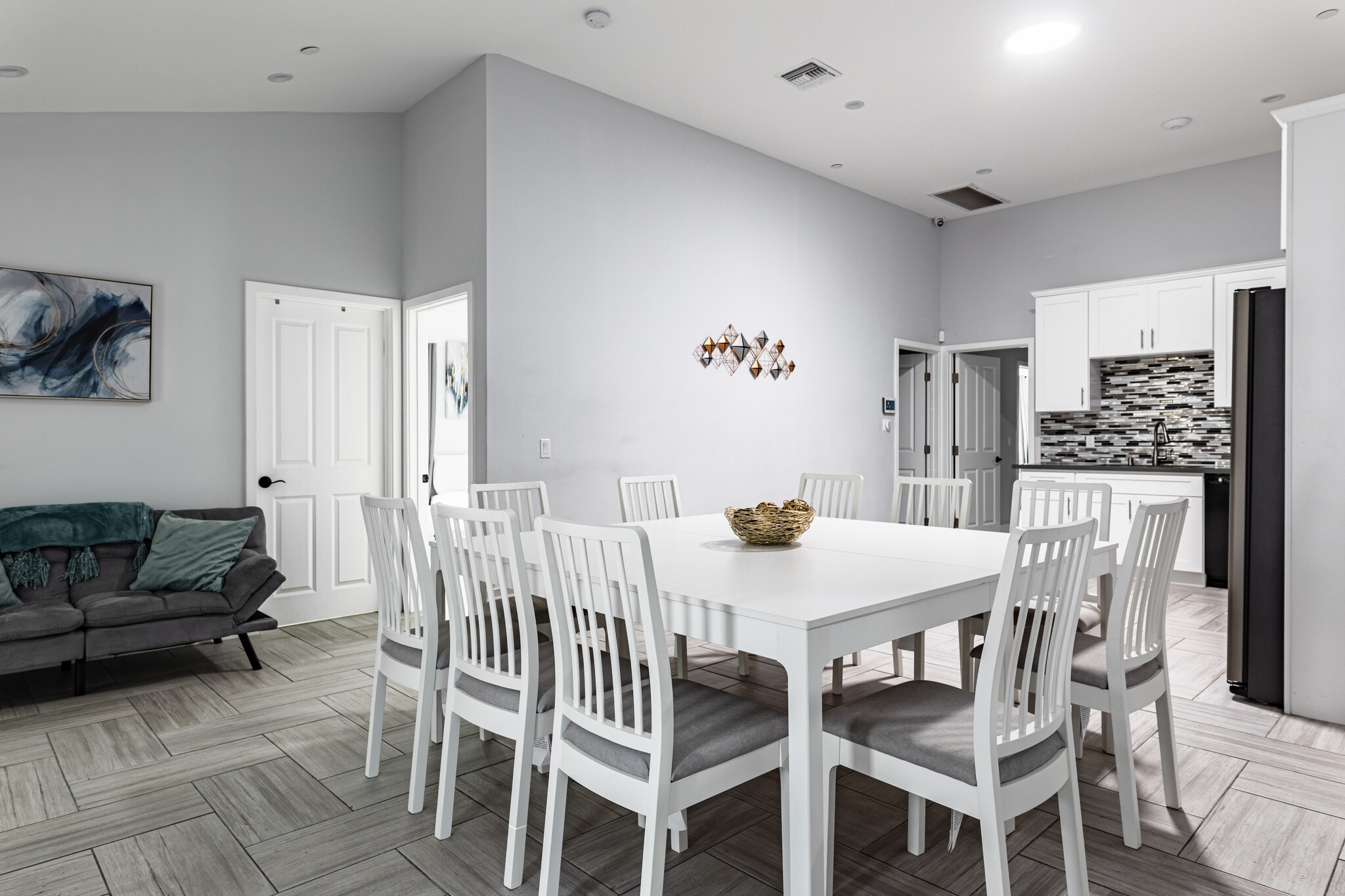 Dining Room - 712 N Fuller Ave