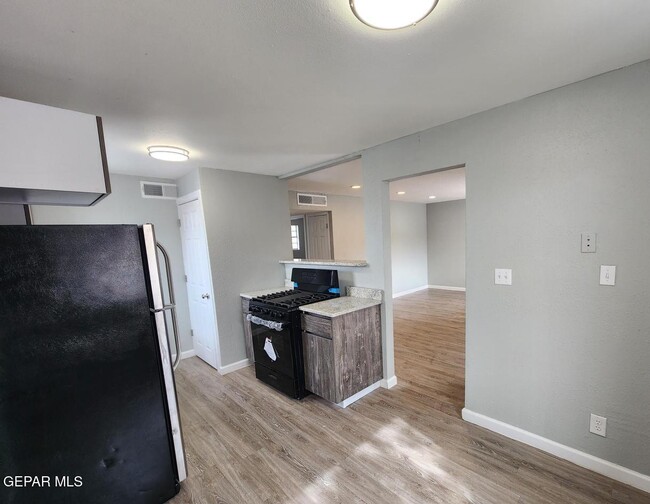 Building Photo - 11242 Wharf Cove Dr