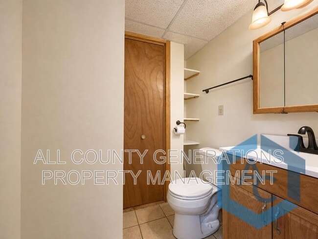 Building Photo - 2281 Weymouth Rd