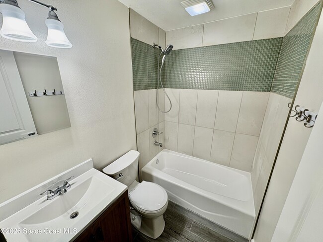 Building Photo - 1274 Coral Reef Ave NW