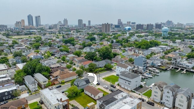 Building Photo - 545 N Connecticut Ave